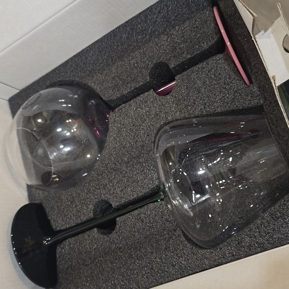 Dragon Glassware X Wicked Wine Glass Set - Picture 12 of 13